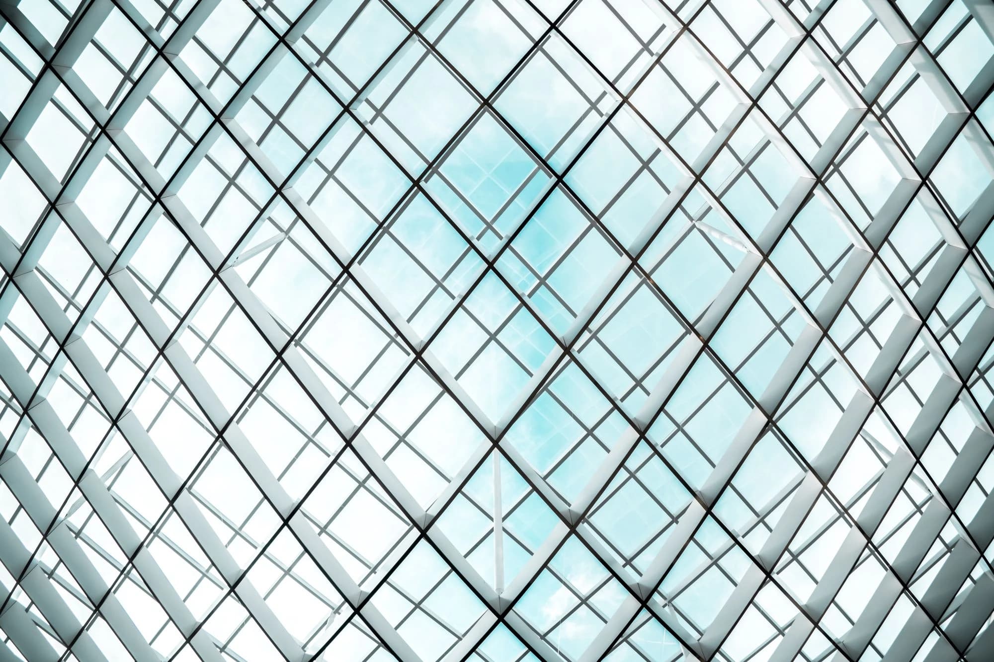 Choosing between useState and useReducer